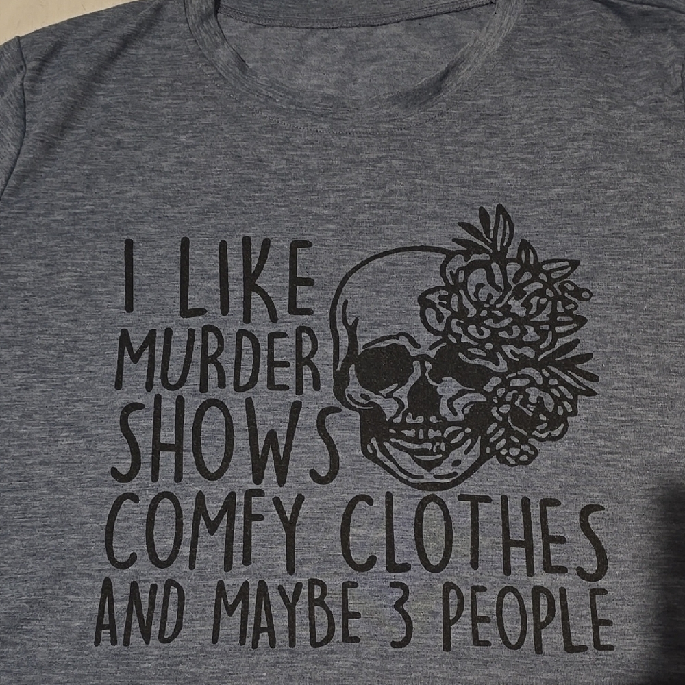 Graphic Tee with Skull and Floral Design